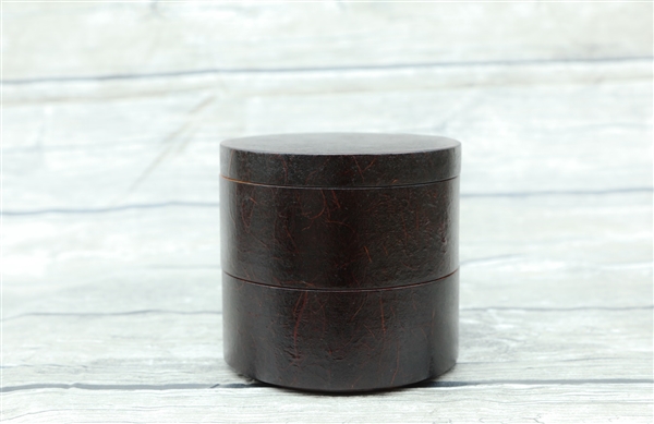 【リマ特選直送品】クアントバスタ 和紙貼り漆塗りくり抜き弁当箱 生漆 2段