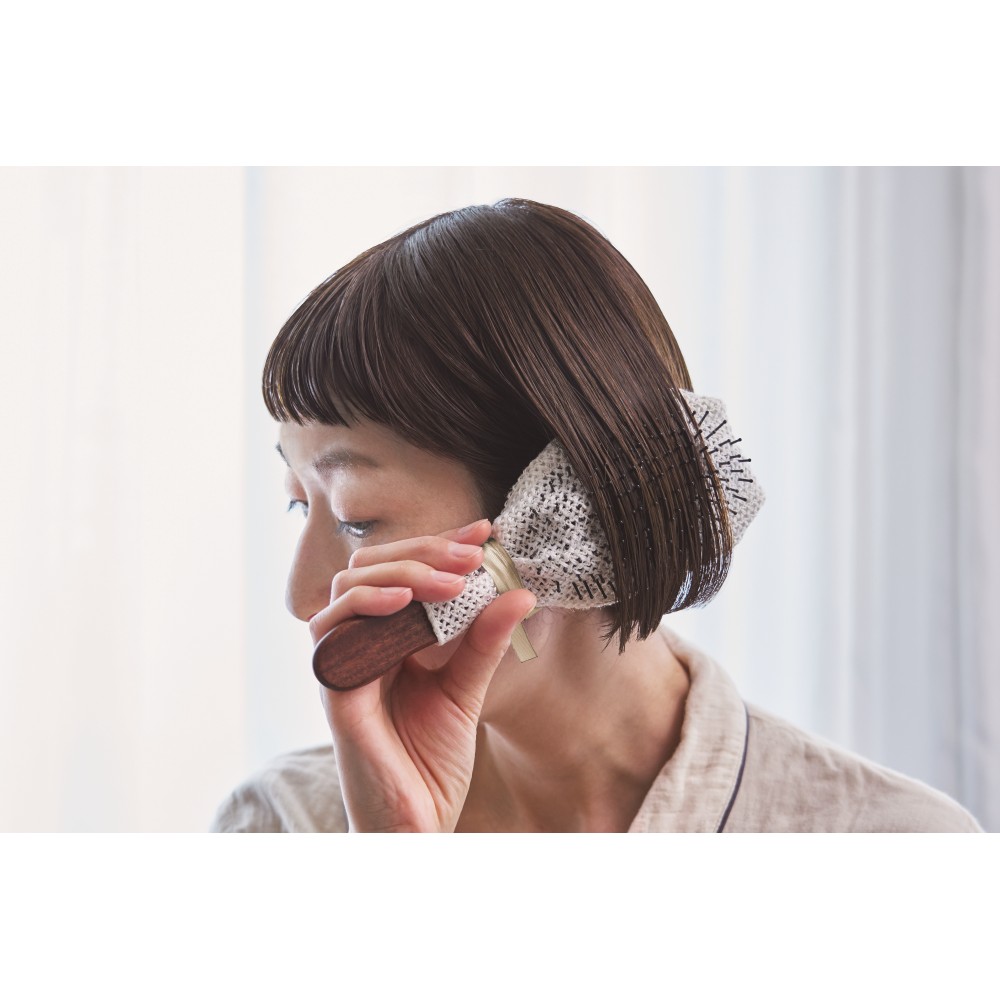 【リマ特選直送品】絹のヘアブラシカバー（セリシンタイプ）